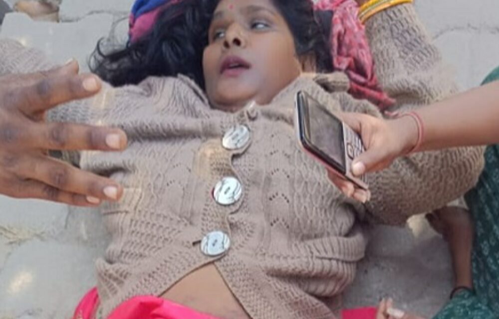 हरियाणा में महिला को चलती ट्रेन से धक्का दिया:रेलगाड़ी-प्लेटफार्म के बीच फंसी, जनरल टिकट लेकर AC कोच में चढ़ने से नाराज था TTE
