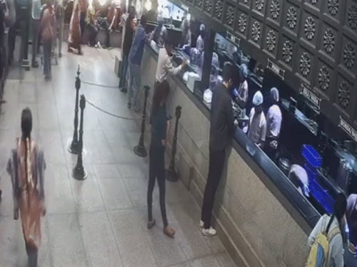बेंगलुरु कैफे ब्लास्ट के तार ISIS से जुड़े:7 राज्यों में 17 ठिकानों पर NIA की रेड; चेन्नई से हिरासत में लिए गए 5 लोग