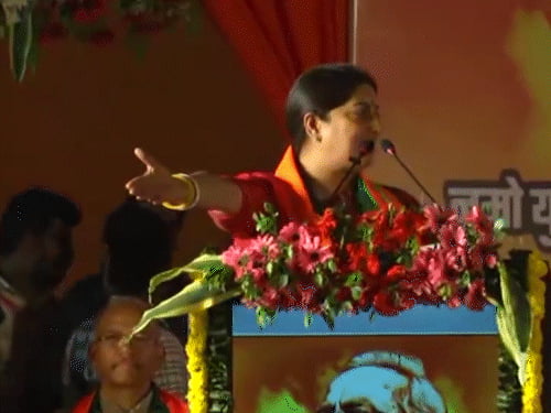 स्मृति ने राहुल को चैलेंज किया:बोलीं