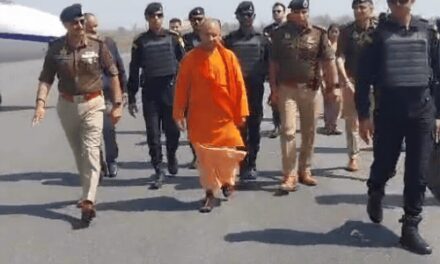 अखिलेश के ‘घर’ सैफई में सीएम योगी:मुलायम सिंह को याद किया…फिर कहा-पहले लोग इटावा और सैफई के नाम से डरते थे