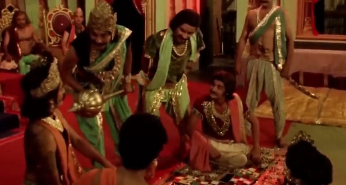 कंगाली में बनी थी बॉलीवुड की ये कल्ट फिल्म, सभी कलाकारों ने किया था 4-5 हजार रुपये में काम, कैमरा तक हो गया था चोरी