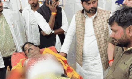जौनपुर में भाजपा जिला मंत्री की दिनदहाड़े हत्या:क्रेटा कार से जा रहे थे, कार्ड देने के बहाने बदमाशों ने रोका; शीशा खोलते ही 6 गोली मारी