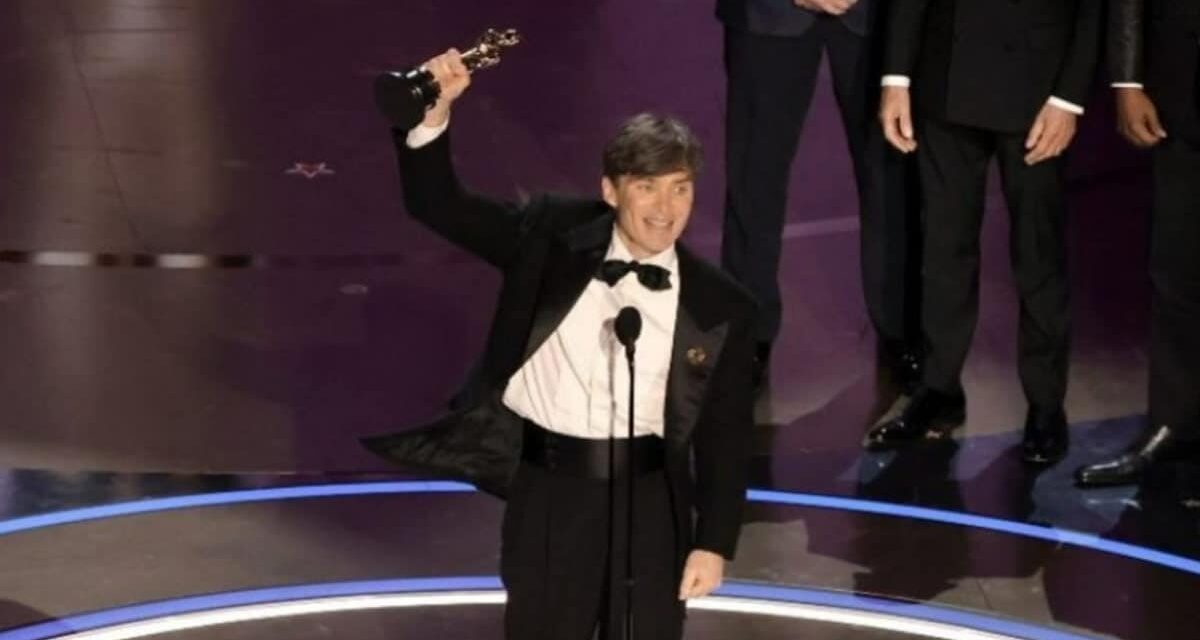 Oscar 2024: जिस फिल्म पर भारत में मचा था बवाल उसके लिए सिलियन मर्फी को मिला ऑस्कर अवॉर्ड