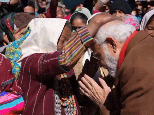 BJP का चुनावी सॉन्ग-महिलाओं-युवाओं का जिक्र