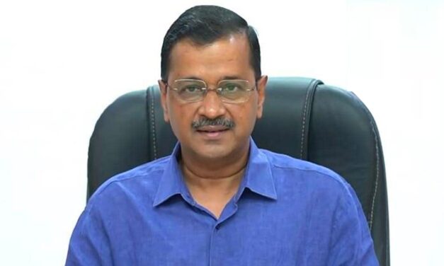 केजरीवाल से पूछताछ कर रही ED, फोन किए जब्त, घर के बाहर बढ़ाई गई सुरक्षा