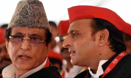 आजम खान के पास ऐसी कौन सी सियासी ताकत, जिसके सामने बेबस दिखते हैं अखिलेश