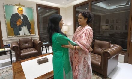 सुनीता केजरीवाल से मिलीं कल्‍पना सोरेन, कहा