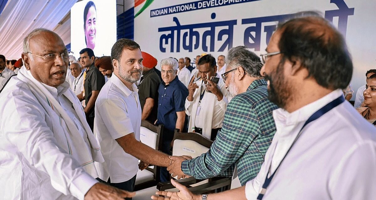 रामलीला मैदान में विपक्ष का महाजुटान, क्या अपने वोटरों को वापस ला पाएगी कांग्रेस?