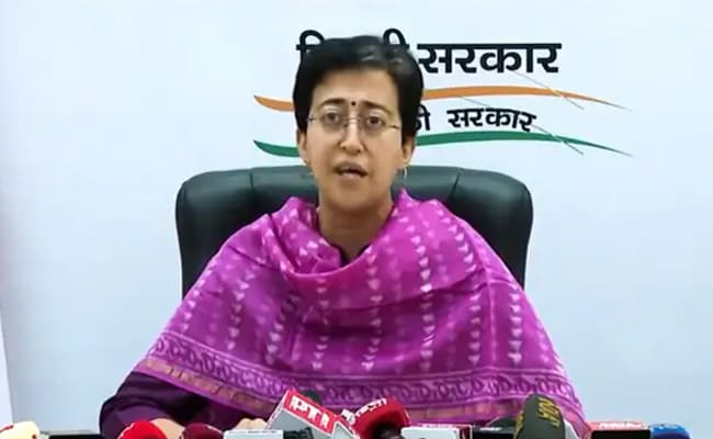 “मुझे BJP ज्वाइन करने का ऑफर मिला, AAP के चार नेताओं की होगी गिरफ्तारी “: आतिशी का दावा