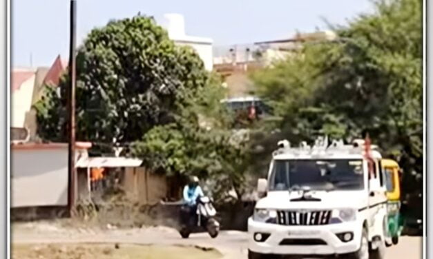 यहां बिना ड्राइवर के ही फर्राटे भर रही ये गाड़ी