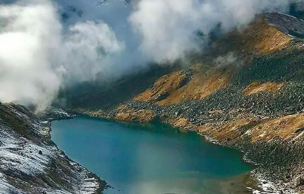 हिमालय की 188 ग्लेशियर झीलों से खतरा:भूकंप में फूट सकती हैं; 6 राज्यों में तीन करोड़ की आबादी पर संकट
