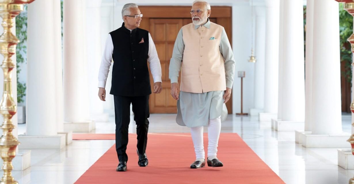 भारत, मॉरीशस ने कर संधि में संशोधन को लेकर समझौते पर किए हस्ताक्षर