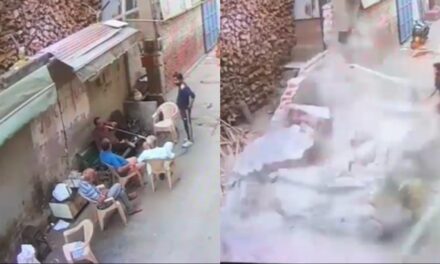 Video: गुरुग्राम में श्मशान की दीवार गिरने से 4 लोगों की मौत, कई घायल