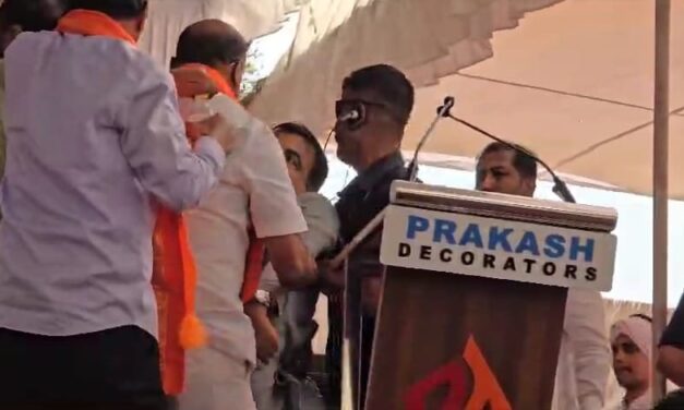 महाराष्ट्र के यवतमाल की चुनावी रैली में नितिन गडकरी हुए बेहोश