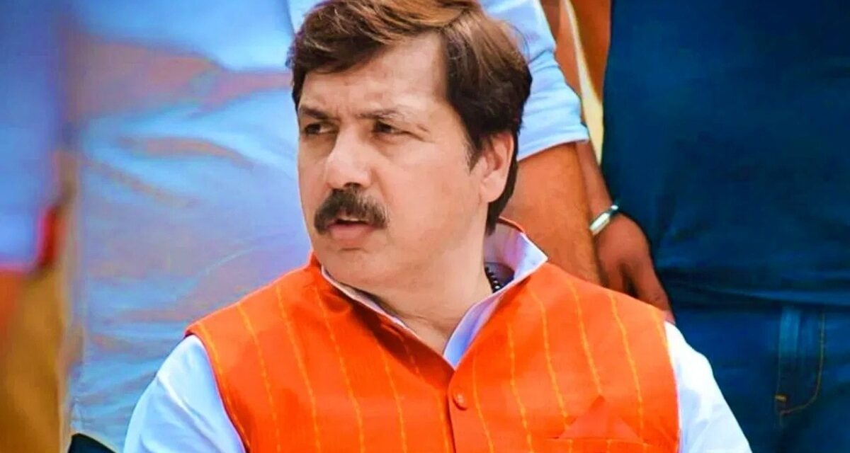 जेल से रिहाई के बाद नैनीताल, देर रात वापसी… ढाबे पर खाना खाने रुके धनंजय सिंह ने क्या कहा?