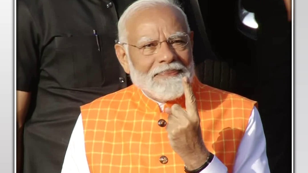 PM मोदी ने अहमदाबाद में डाला वोट, क्या कहा?