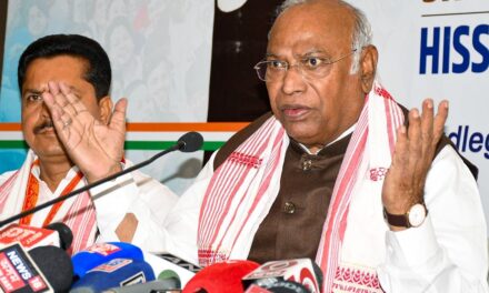 'चुनाव के डेटा में इतने दिनों की देरी क्यों?' कांग्रेस ने सहयोगी दलों को और TMC ने ECI को लिखी चिट्ठी