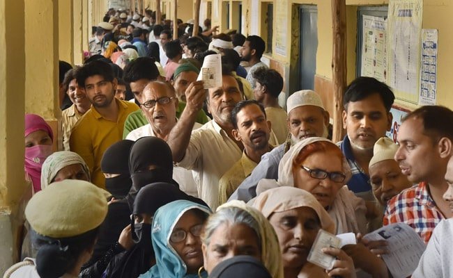 Analysis: BJP के मिशन-80 के लिए OBC वोट बैंक कितना जरूरी? क्या SP-कांग्रेस की रणनीति बिगाड़ेगी काम