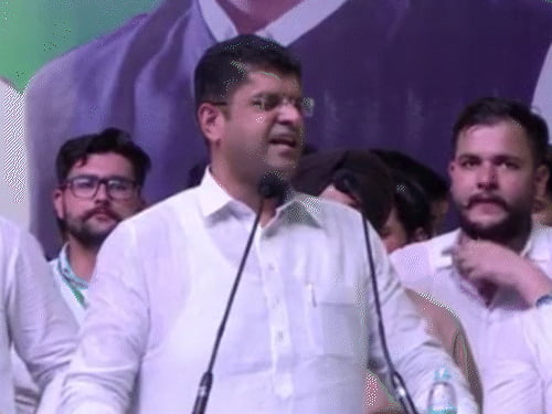 हरियाणा में JJP को शिवसेना-NCP की तरह तोड़ने की तैयारी:दो तिहाई बहुमत से पार्टी पर दावा ठोकेंगे बागी विधायक; दुष्यंत को BJP पर शक