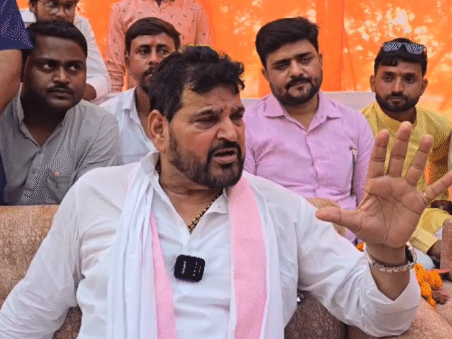 बृजभूषण बोले-आरोप साबित हुए तो फांसी पर लटक जाऊंगा:कोर्ट को सबूत देने का समय आ गया; पहले साहबजादे को चुनाव जिता लूं