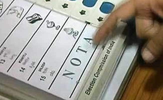 इंदौर में NOTA के लिए कांग्रेस क्यों मांग रही वोट? BJP ने इसे बताया-“लोकतंत्र पर हमला”