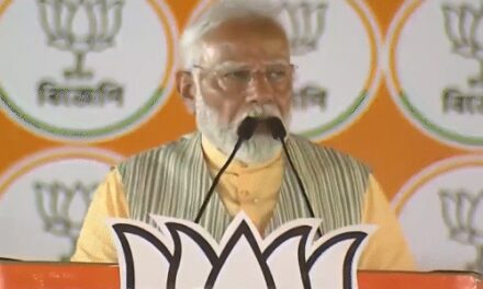 मोदी बोले-TMC, कांग्रेस और लेफ्ट के पाप एक जैसे:इसलिए INDI गठबंधन बनाया; कहा-गाड़ियां बिकवाएंगे, ये मोदी की गारंटी