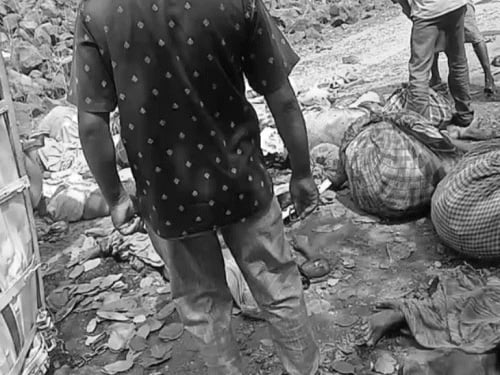 छत्तीसगढ़ में 20 फीट नीचे गिरा पिकअप, 19 की मौत:मृतकों में मां-बेटी सहित 18 महिलाएं; डिप्टी सीएम शर्मा पंडरिया जिला अस्पताल पहुंचे