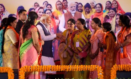 ढोल और थाली बजाएं : PM मोदी ने काशी की महिलाओं को बताया वोटिंग बढ़ाने का फार्मूला