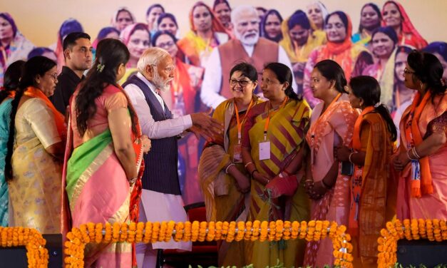 ढोल और थाली बजाएं : PM मोदी ने काशी की महिलाओं को बताया वोटिंग बढ़ाने का फार्मूला