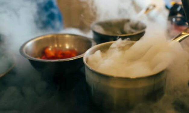 Smoky पान से कैसे 12 साल की बच्ची के पेट में हुआ छेद? डॉक्टर से जानिए लिक्विड नाइट्रोजन कितनी खतरनाक