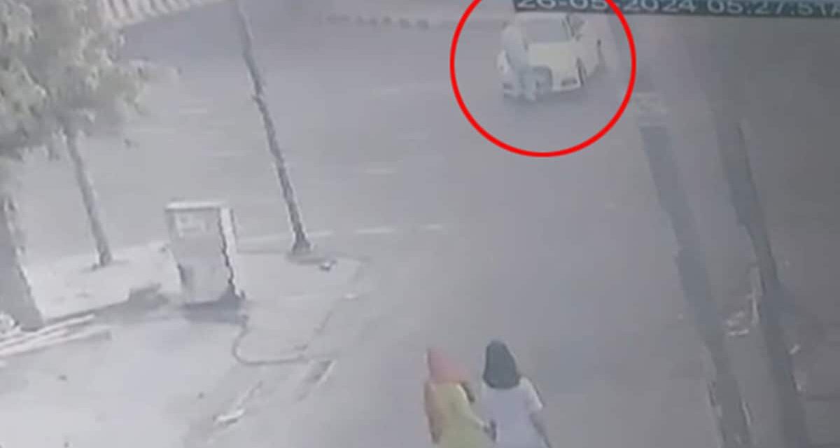 VIDEO: दूध लेने जा रहा था बुजुर्ग, दूसरी ओर से आ रही मौत से था अनजान; और रौंद गई Audi