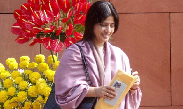 लोकसभा के लिए चुनी गईं 74 महिला सांसद, पिछले आम चुनाव के मुकाबले संख्या घटी