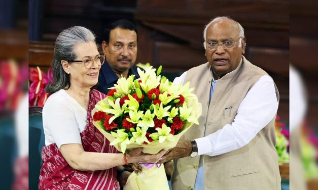 सर्वसम्मति से कांग्रेस संसदीय दल की नेता चुनी गईं सोनिया गांधी, नेताओं ने कहा