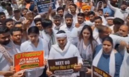 रिटायर्ड जजों की बेंच करे NEET रिजल्‍ट की जांच:सुप्रीम कोर्ट में दायर हुई नई याचिका, अभी NTA का पैनल ही कर रहा इन्‍क्‍वायरी