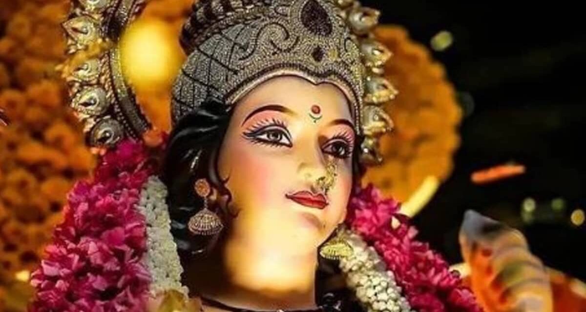 मासिक दुर्गाष्टमी पर मां दुर्गा को लगाएं इन खास चीजों का भोग, माना जाता है बेहद अच्छा