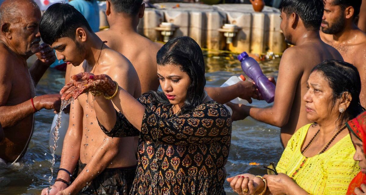 गंगा दशहरा आज, पवित्र नदी में नहीं कर पाए स्नान तो जरूर करें ये एक काम
