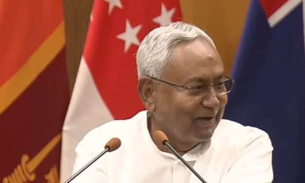 “बचपन में पिताजी भेज देते थे नहाने…” : नीतिश कुमार ने पीएम मोदी को बताई राजगीर के ब्रह्मकुंड की खासियत