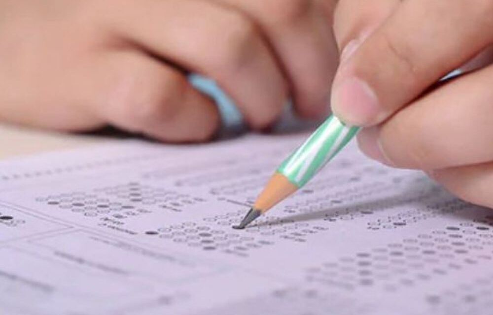 देश में एंटी-पेपर लीक कानून लागू:केंद्र ने अधिसूचना जारी की; पेपर लीक करने पर 3 से 5 साल सजा, 10 लाख तक जुर्माना होगा