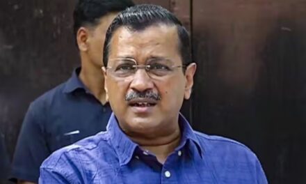 Live: केजरीवाल को जेल से लेकर कोर्ट के लिए निकली CBI, आज SC में उनकी जमानत अर्जी पर भी है सुनवाई