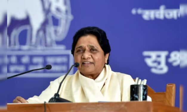 ‘सेंगोल’ विवाद पर मायावती ने समाजवादी पार्टी को घेरा, बोलीं ये बात
