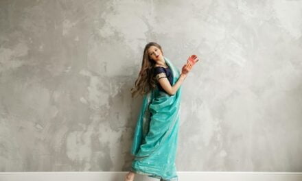 Myntra पर 30% तक की छूट के साथ Ajrak Printed Sarees पर हैवी डिस्काउंट पाएं