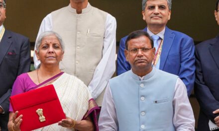 बजट में जम्मू-कश्मीर को 42 हजार 277 करोड़ मिले:राज्य पुलिस के लिए 9 हजार 789 करोड़ का एक्स्ट्रा फंड भी मिला
