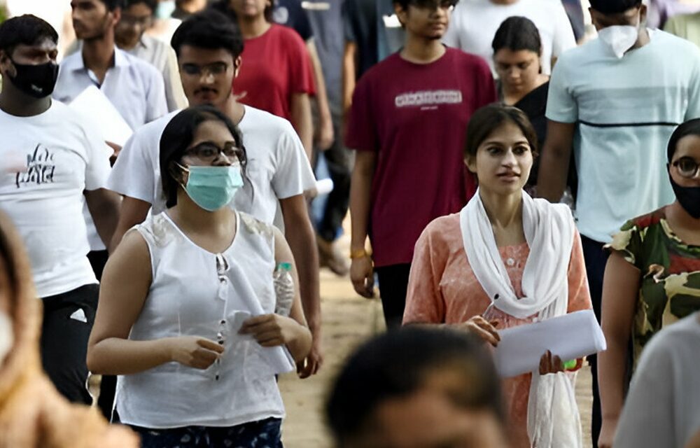 NEET UG रिवाइज्ड रिजल्ट जारी होगा:67 में से 44 टॉपर्स के 5 नंबर घटेंगे; 4 लाख कैंडिडेट्स की रैंक प्रभावित होगी