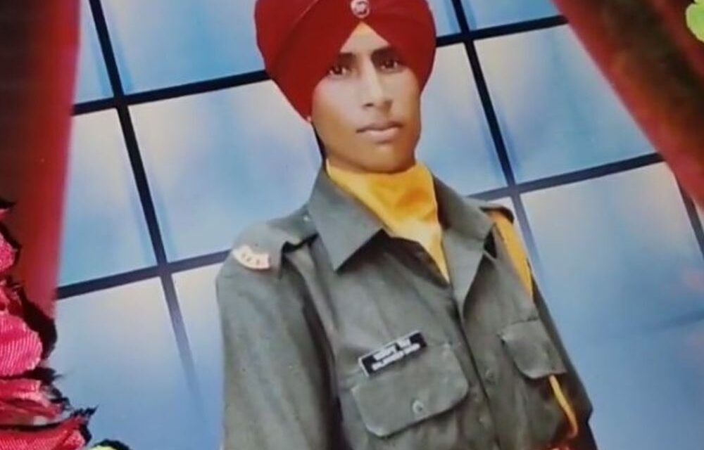 फाजिल्का में फैमिली ने जिंदा रखा कारगिल शहीद को:घर में अलग कमरा बनाया, हर साल जमीन की ठेके की रकम में देते हैं हिस्सा