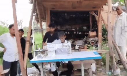राहुल ने उत्तरप्रदेश के मोची को सिलाई मशीन गिफ्ट की:एक दिन पहले मिले थे; राम चैत ने भी जूते भिजवाए, कहा
