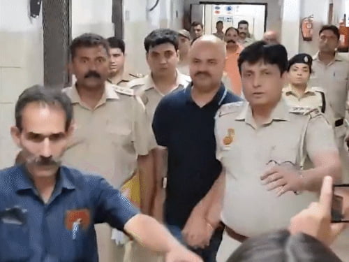 तीस हजारी कोर्ट में आज स्वाति मालीवाल केस की सुनवाई:बिभव कुमार के खिलाफ 500 पेज की चार्जशीट; 13 मई को गिरफ्तार हुए थे
