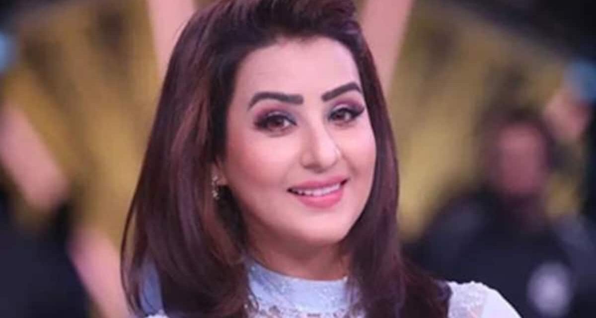 रोहित शेट्टी से पंगे के बाद आमिस रियाज के सपोर्ट में आईं शिल्पा शिंदे, बोलीं