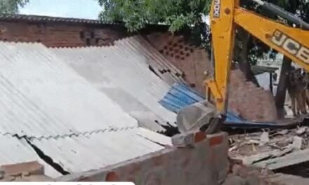 दूसरी तक पढ़ाई…50 करोड़ का मालिक कैसे बना मोईद:अयोध्या में कभी कांग्रेस के लिए कैंपेन की, 2012 में सपा के साथ आया