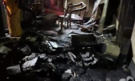 गीता जलाई, गर्भगृह को लूटा… बांग्लादेश में हिंसक भीड़ ने जलाया इस्कॉन मंदिर