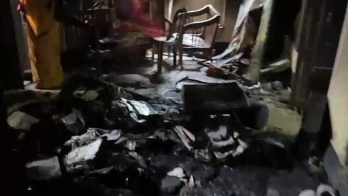 गीता जलाई, गर्भगृह को लूटा… बांग्लादेश में हिंसक भीड़ ने जलाया इस्कॉन मंदिर
